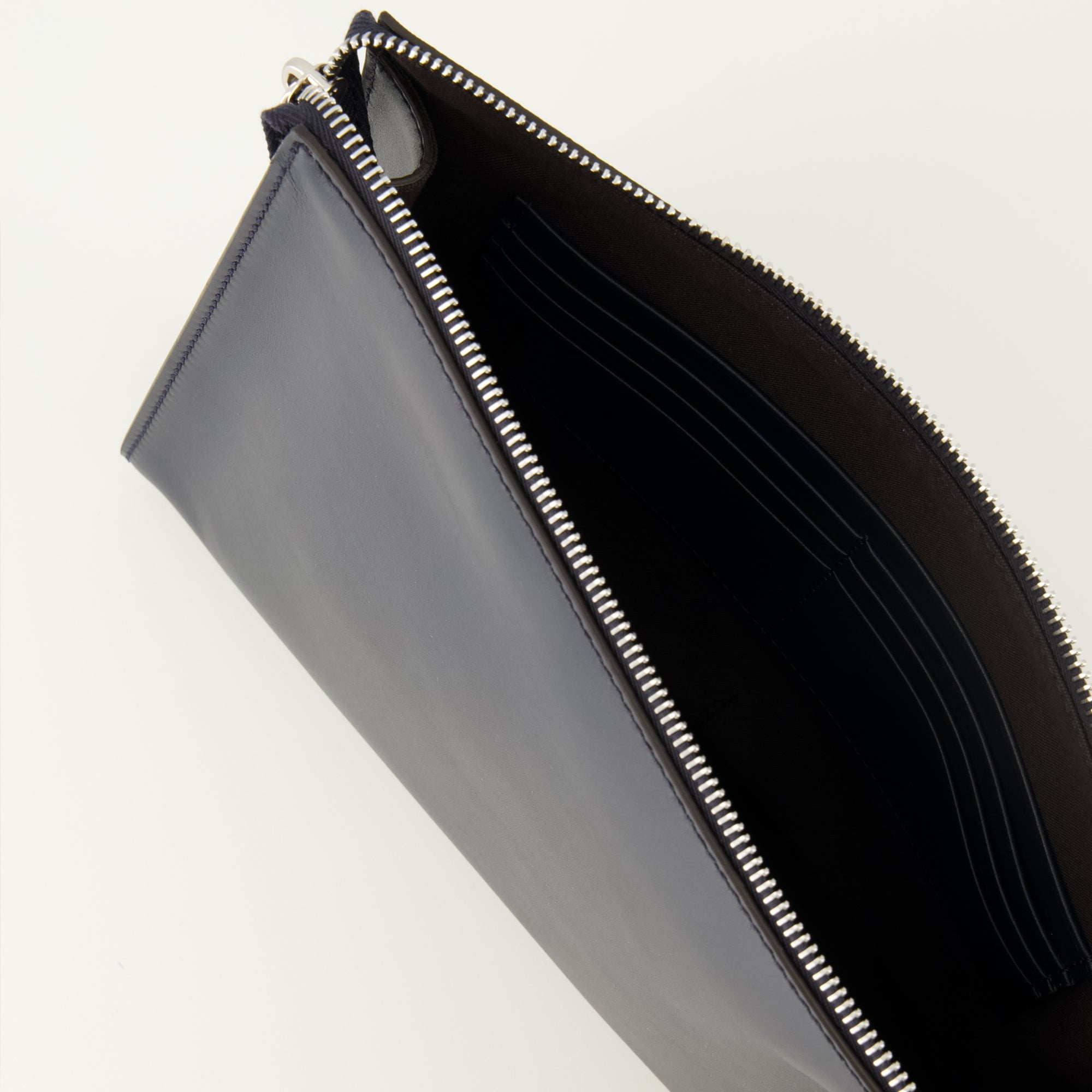 Image of Pochette Squared FF Navy Blue by Fendi for Men - Season Spring-Summer 2026 - Detail View 2