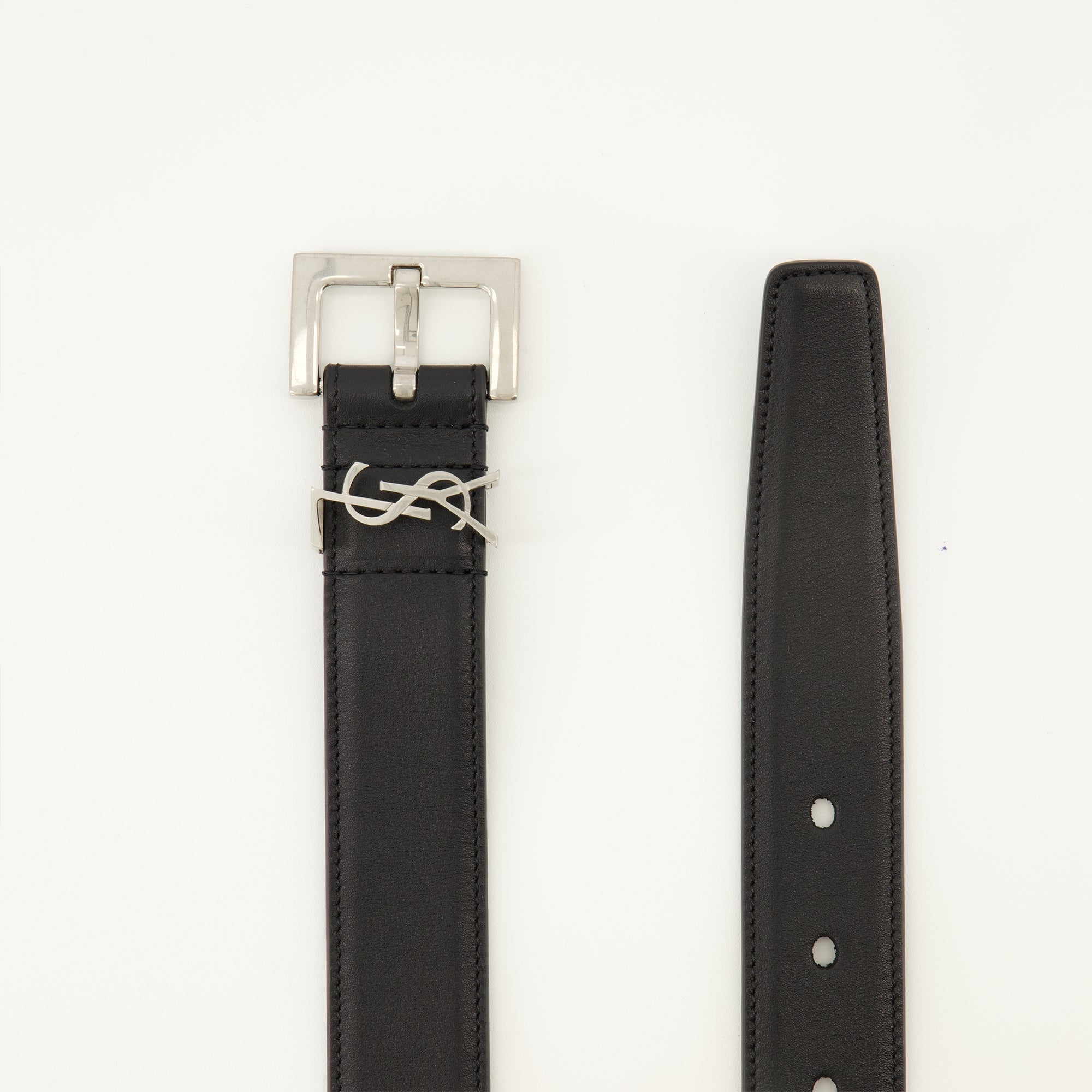 Image of Cassandre Belt by Saint Laurent for Unisex - Season Spring-Summer 2026 - Detail View 1