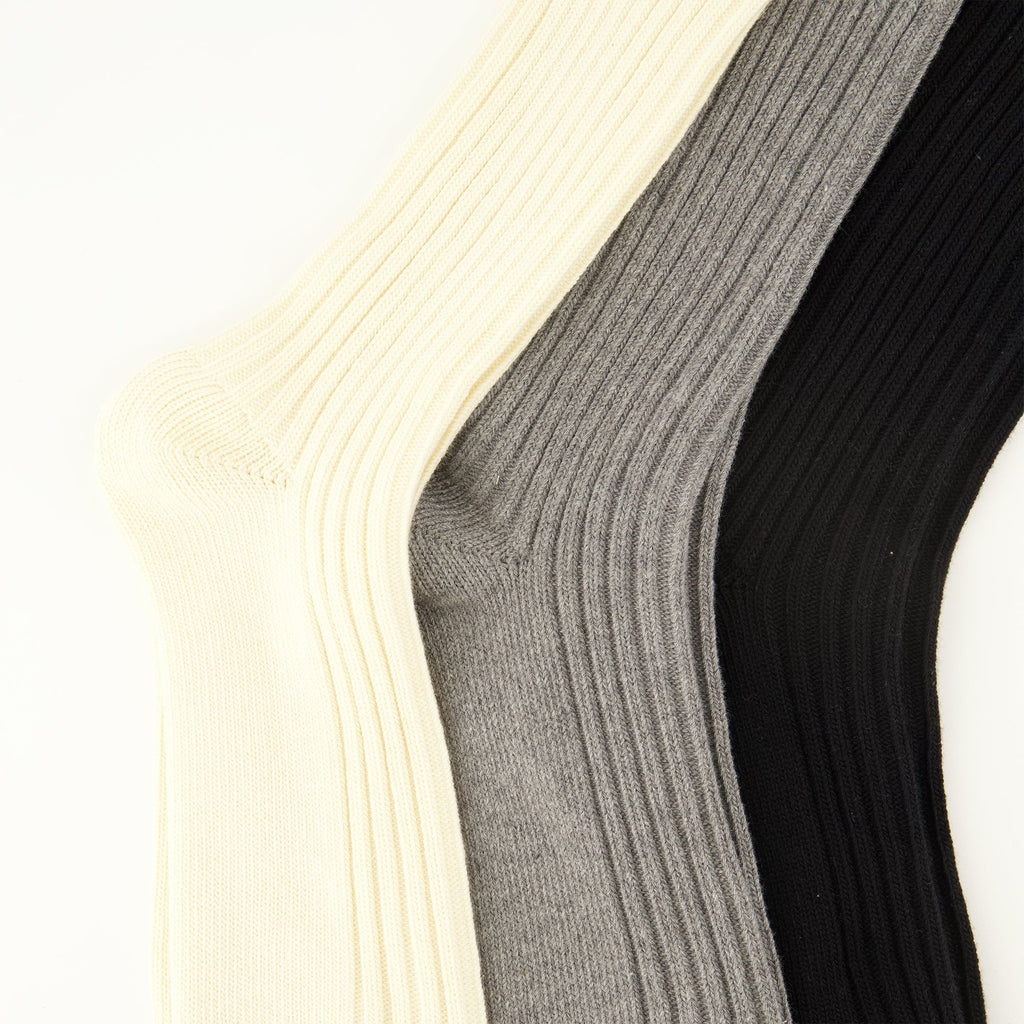 Bilde av pakken med tre sokker Ami de Coeur av Ami PARIS for unisex - Sesong Vår-Sommer 2026 - Detaljvisning 1