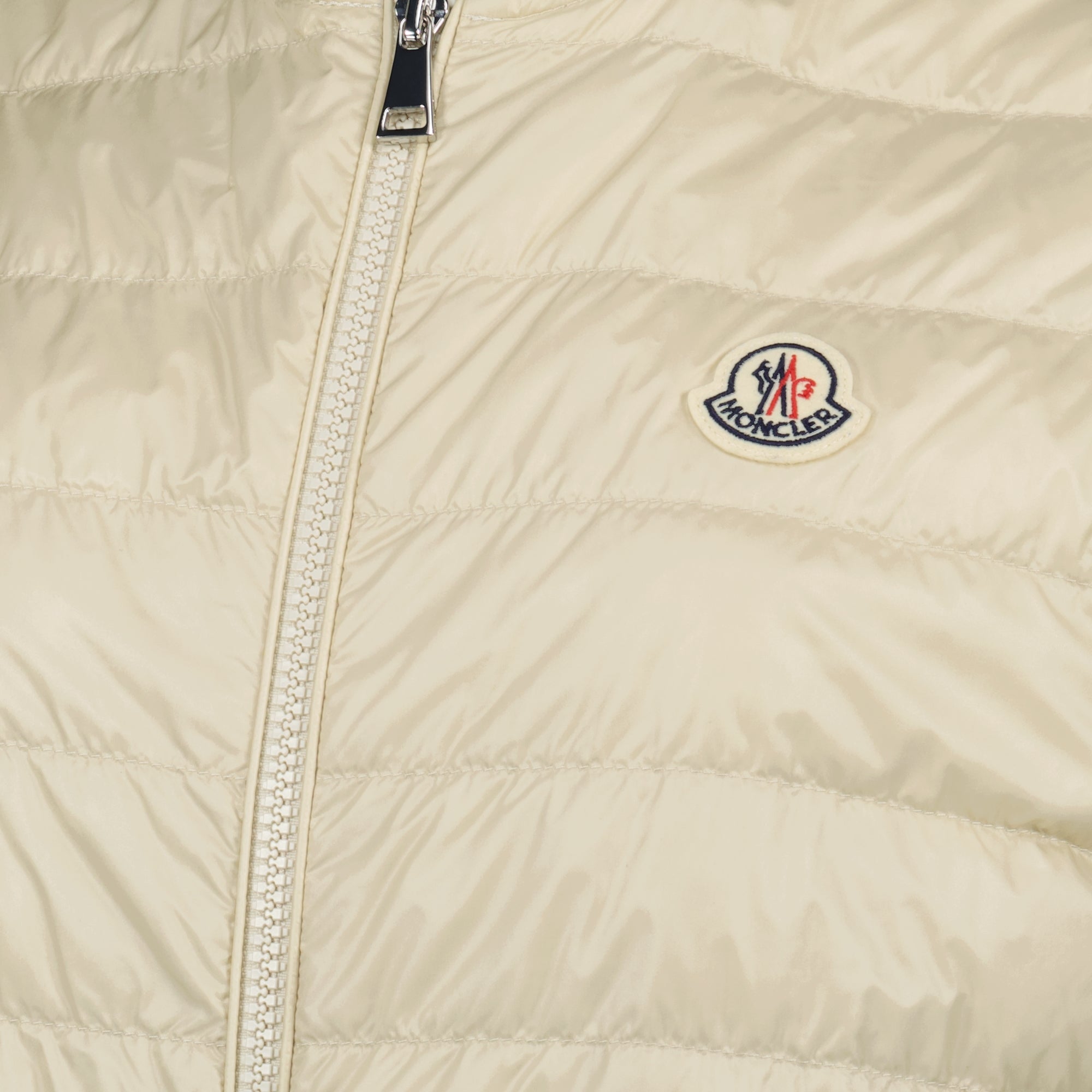 Bild der 3-in-1 Beige Moncler Parka von Moncler für Frauen - Saison Frühling-Sommer 2026 - Detailansicht 6