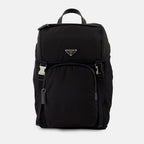 Bild des Saffiano-Leder- und Re-Nylon-Rucksacks von Prada für Herren - Saison Herbst-Winter 2024 - Vorderansicht