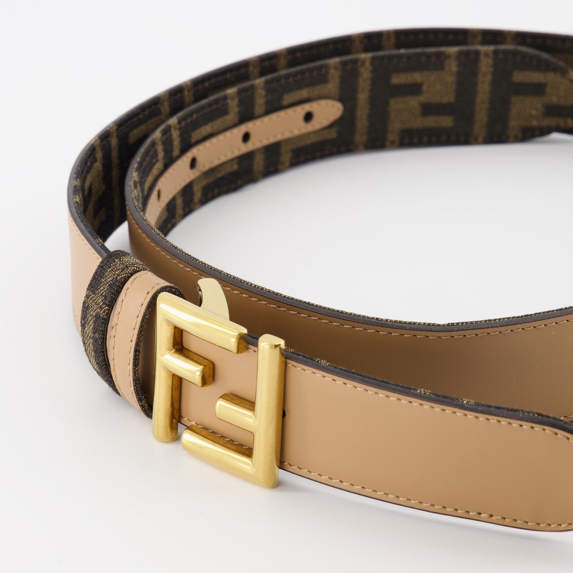 Fendi belt, reversible belt, luxury accessories, women's belt, designer belt