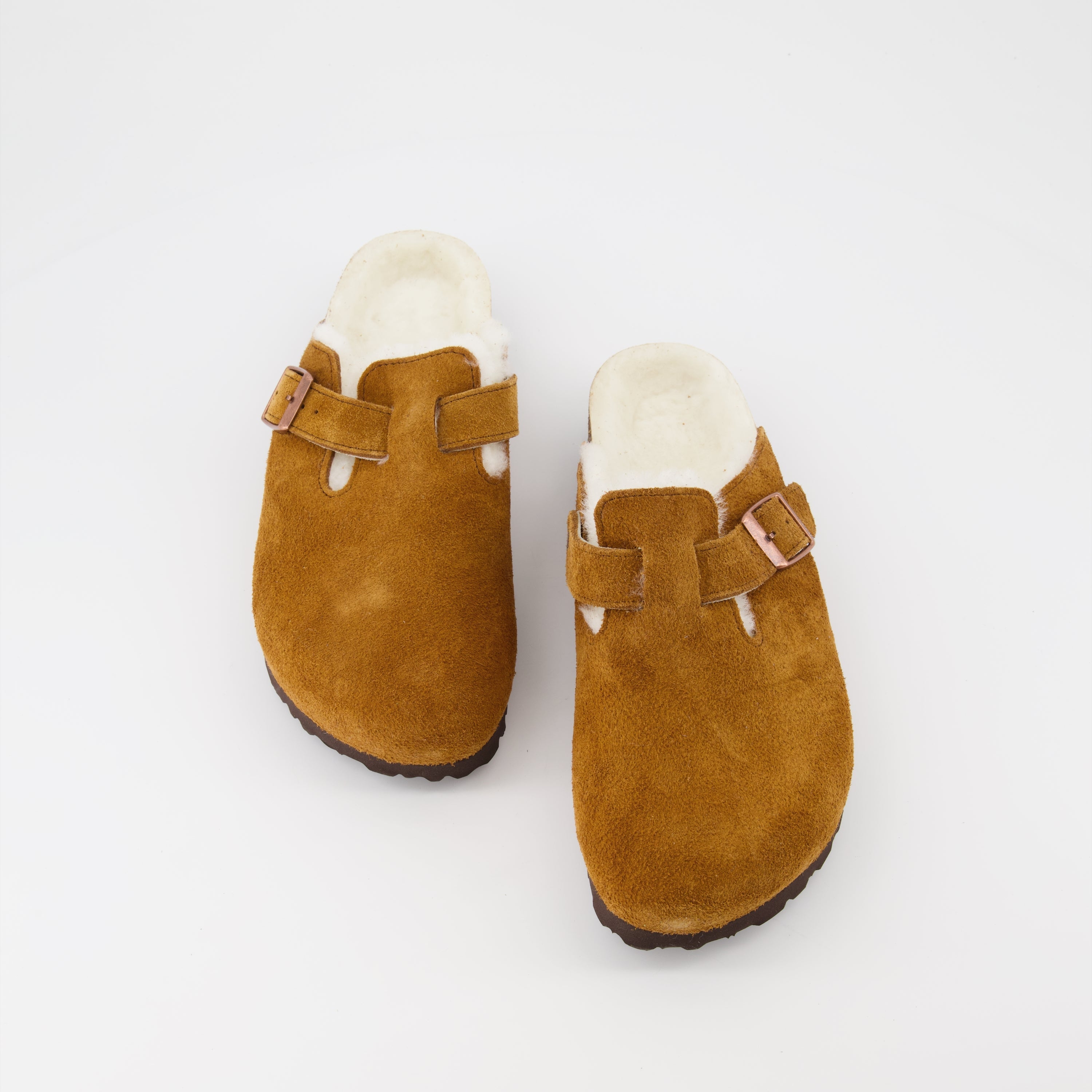 Image des Mules Boston en Fourrure de Mouton de Birkenstock pour Femmes - Saison Automne-Hiver 2023 - Détail Vue 9