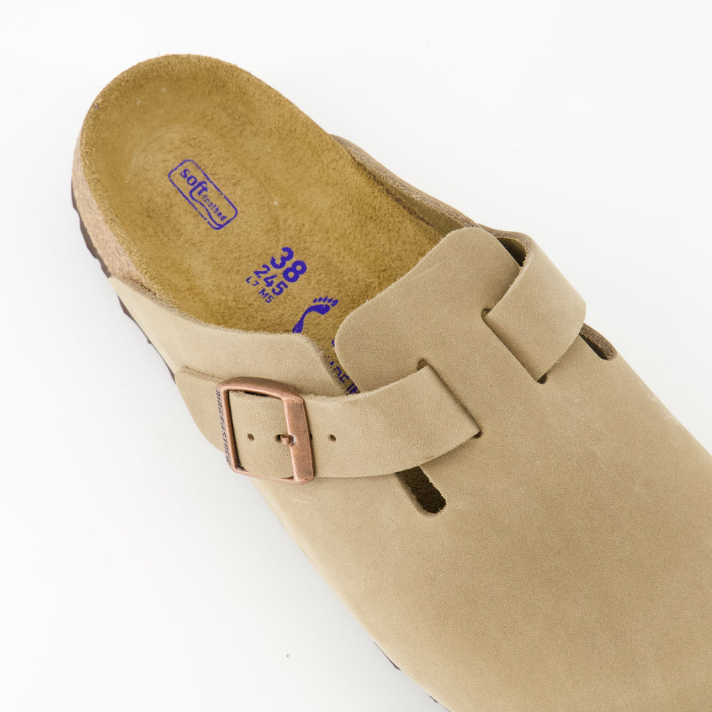 Image des Boston Mules par Birkenstock pour femmes - Saison Printemps-Été 2025 - Vue des détails supérieurs