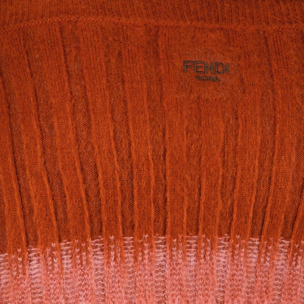 Imagem de uma saia de mohair e lã multicor da Fendi para mulheres - Temporada Outono-Inverno 2025 - Detalhe 1