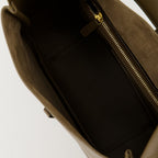 Bild des Le 5 à 7 Small Marron von Saint Laurent für Damen - Saison Herbst-Winter 2025 - Detailansicht 2