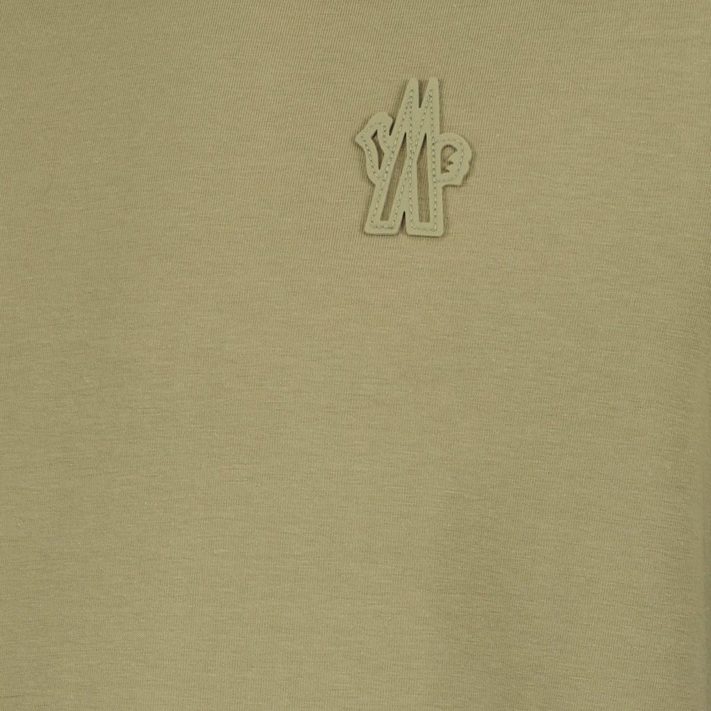 三枚セットのコットンTシャツ