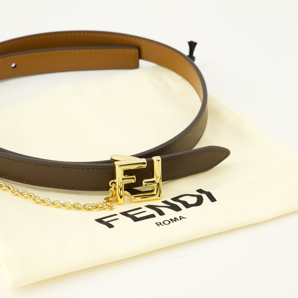 Image of Reversible Brown Belt by Fendi for Women - Season Spring-Summer 2026 - Detail View 1
