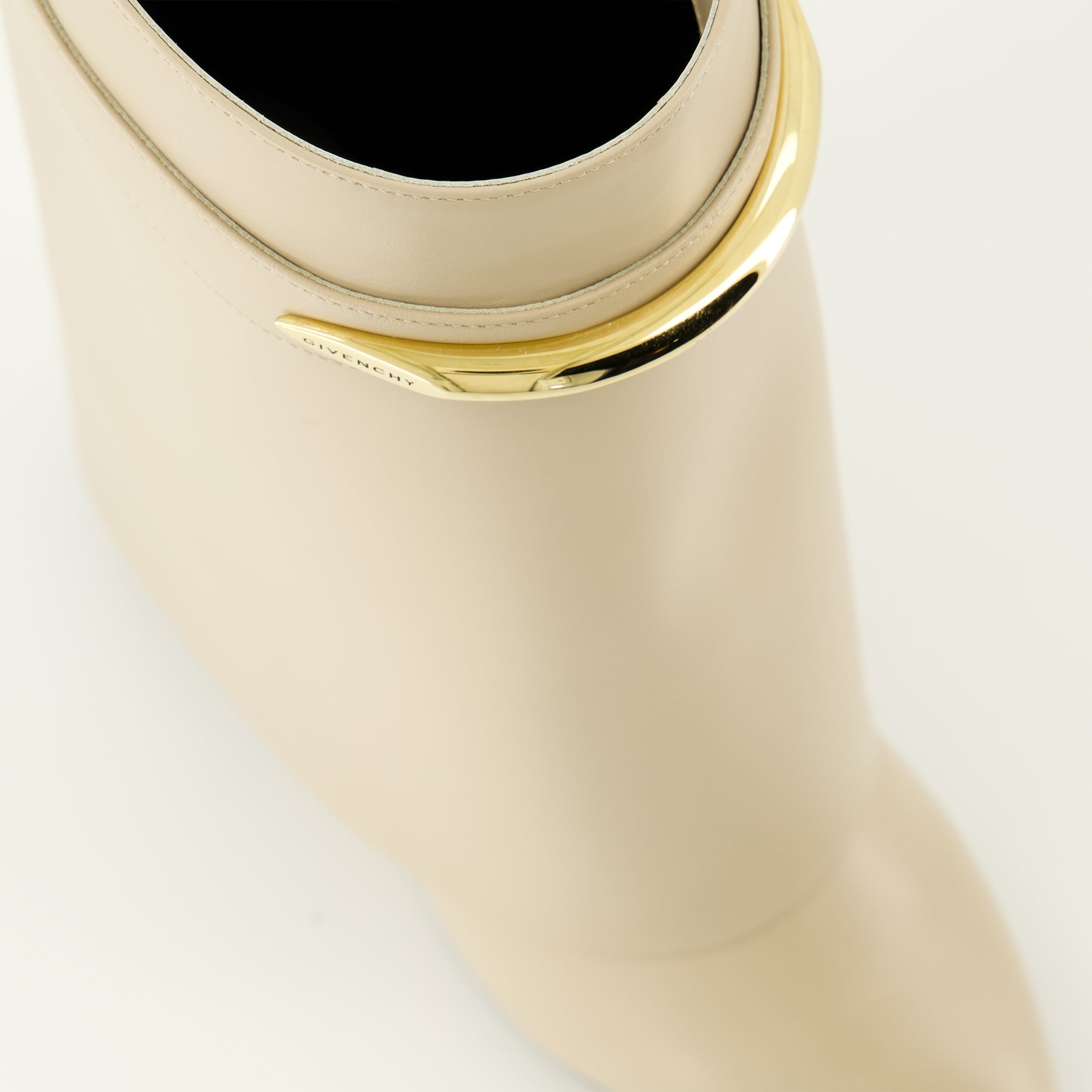 샤크 베이지 앵클 부츠