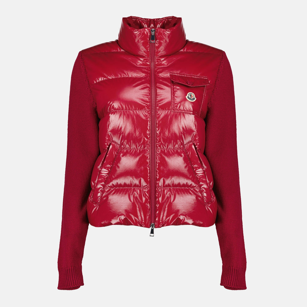 Image d'un cardigan zippé bi-matériau rouge de Moncler pour femmes - Saison Printemps-Été 2026 - Vue de face