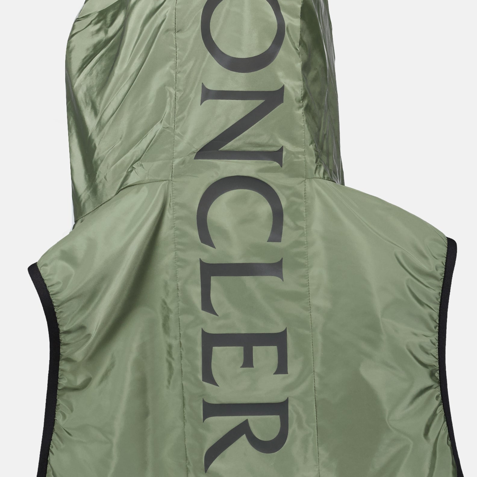 Bild der ärmellosen Jacke Moretan von Moncler für Männer - Saison Frühjahr-Sommer 2025 - Detailansicht 8