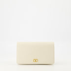 Image du Pochette en Cuir Granuleux VLogo par Valentino Garavani pour Femmes - Saison Printemps-Été 2025 - Vue de devant