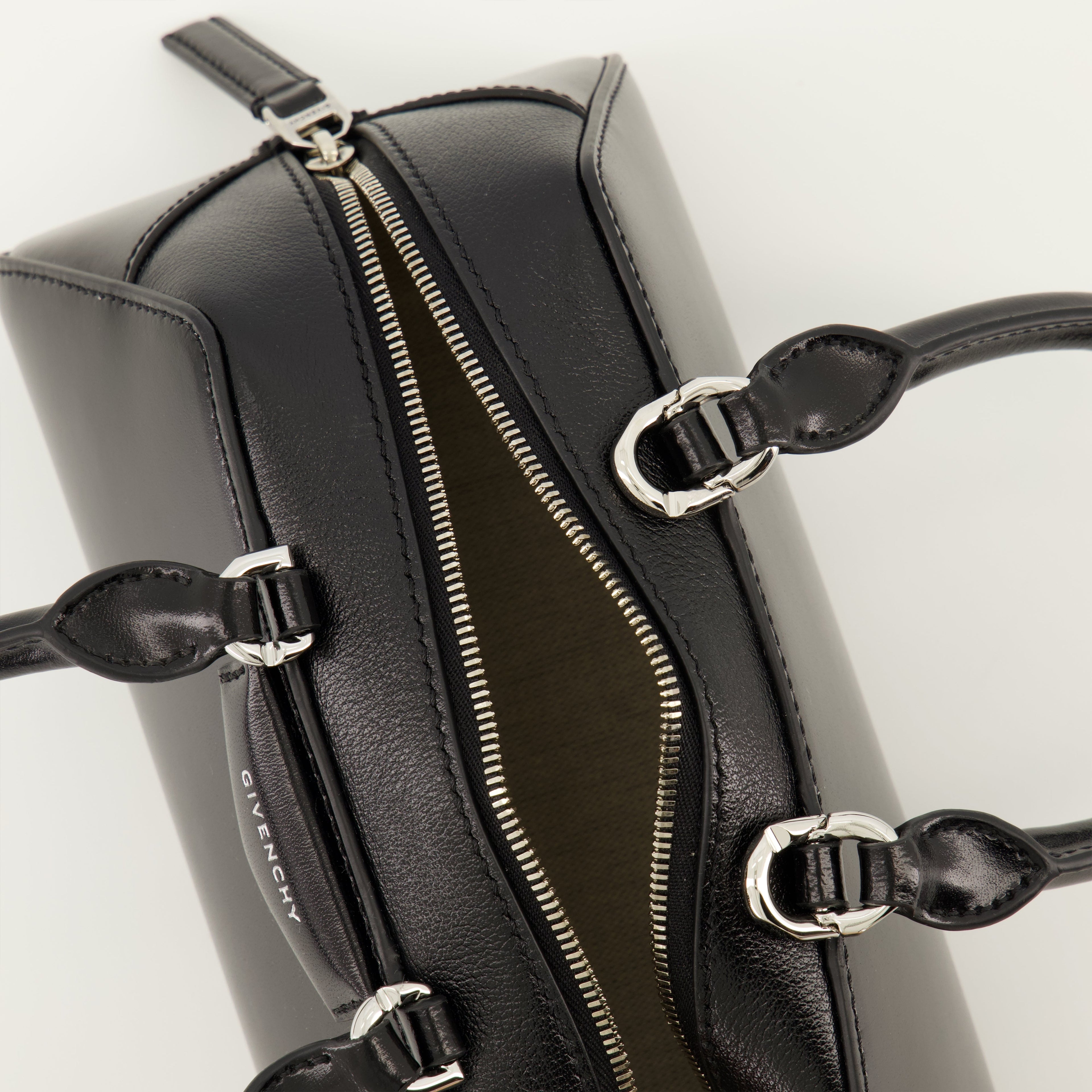 Givenchy handbag, Antigona mini bag, calfskin handbag, elegant accessories, designer bags