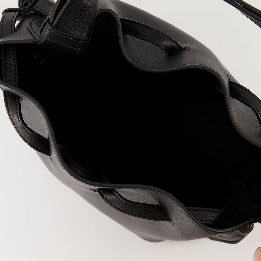 black bucket bag, Valentino Garavani, calf leather handbag, VLogo Signature, Autumn-Winter 2025 collection