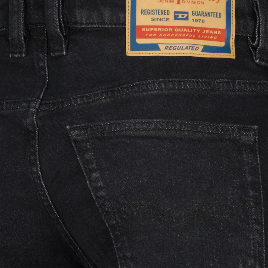 Image du Jean D-Vyl 1993 L.32 Noir Délavé par Diesel pour Hommes - Saison Automne-Hiver 2025 - Vue des Détails du Produit 2