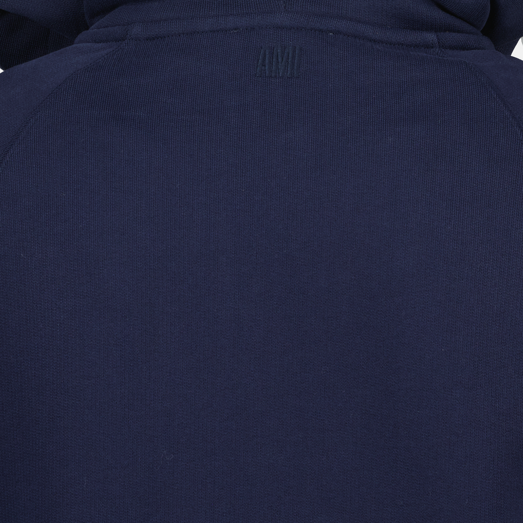 ネイビーのジップアップスウェットシャツ