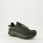 Image des baskets Trailgrip GTX par Moncler pour hommes - Saison Automne-Hiver 2024 - Vue avant droite en trois quarts