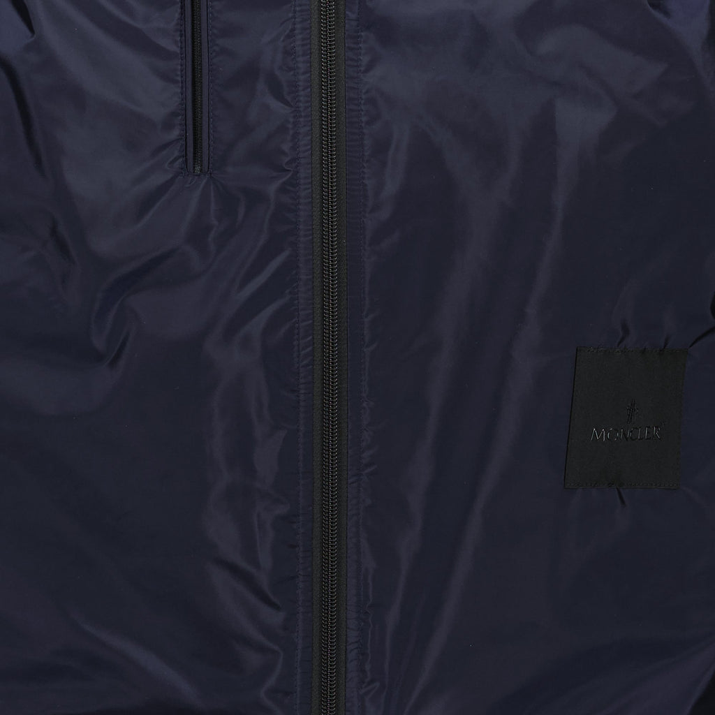 Immagine del gilet senza maniche Moretan di Moncler per uomini - Stagione Primavera-Estate 2025 - Vista dettaglio 5