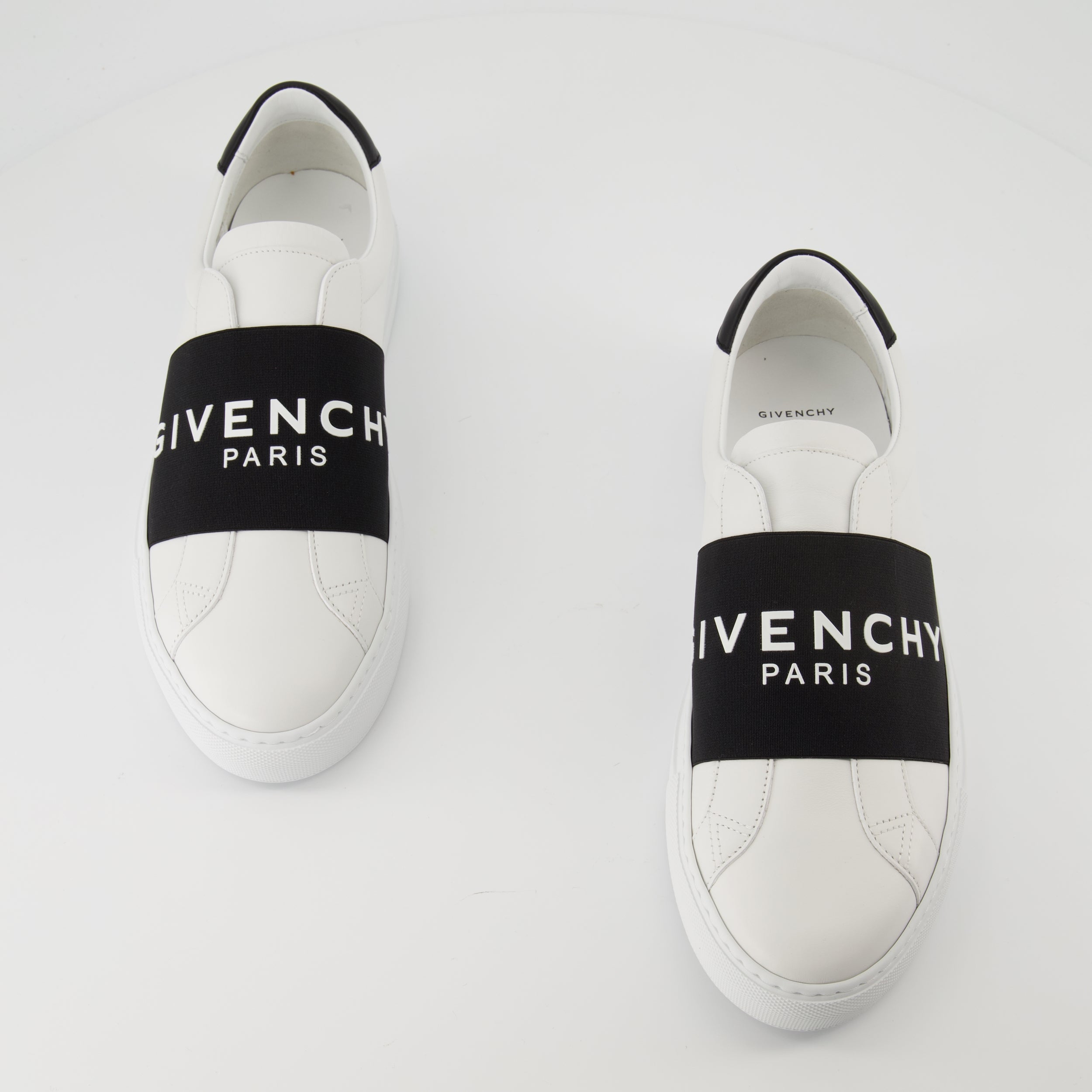 Image of Urban Street Baskets by Givenchy for Men - Season Autumn-Winter 2025 - Top View Pair