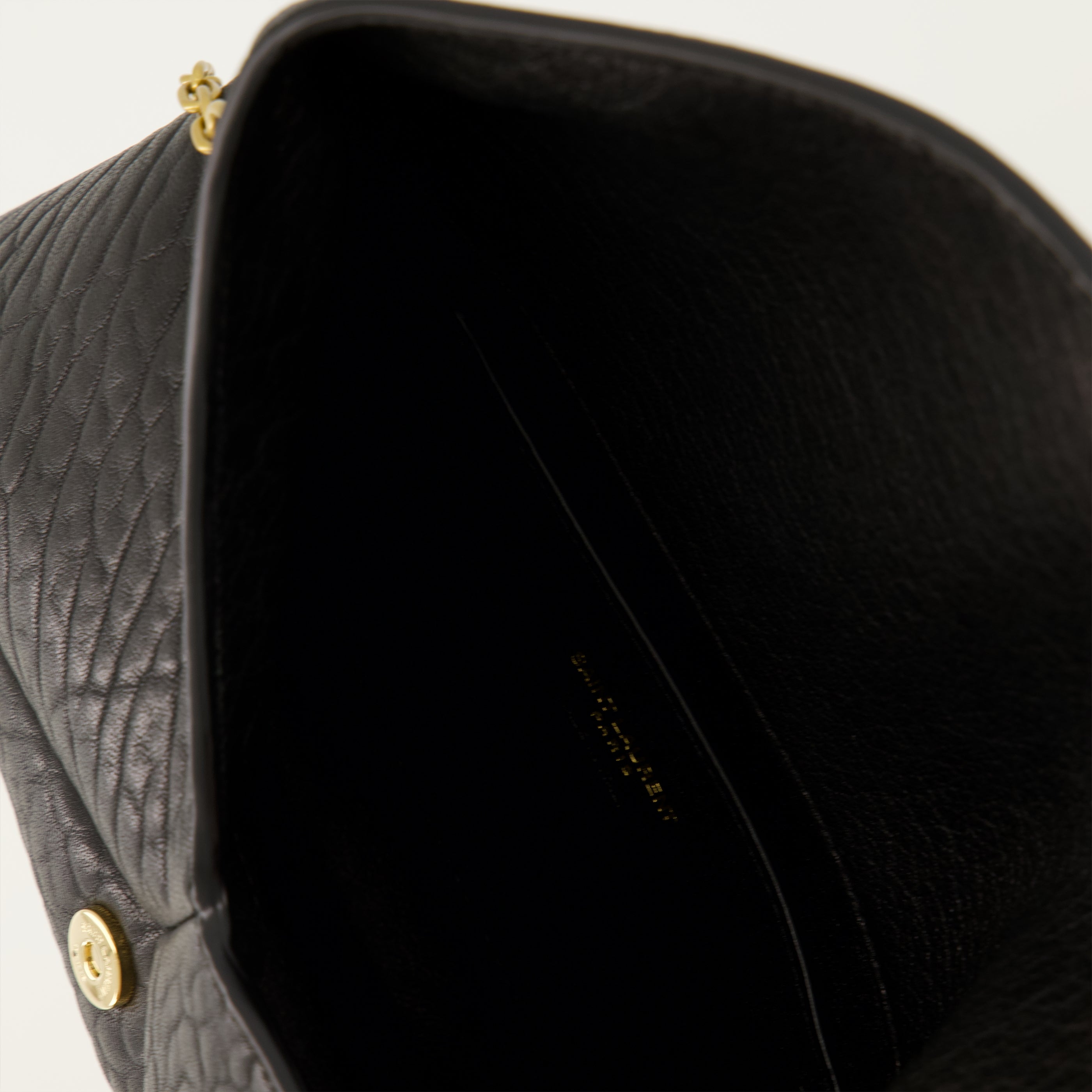Pochette en cuir noir Cassandre