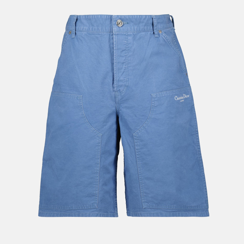 Bilde av blå cargo bermuda shorts fra Dior for menn - Sesong Vår-Sommer 2025 - Frontvinkel