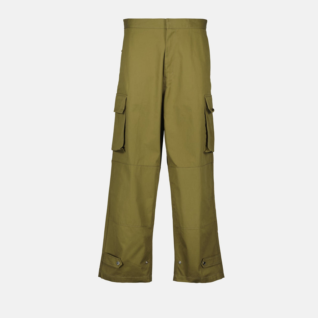 Imagen de Pantalones Cargo Kaki de Ami PARIS para Hombres - Temporada Otoño-Invierno 2025 - Vista Frontal