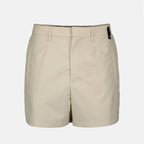 Image de shorts en laine par Fendi pour hommes - Saison Printemps-Été 2024 - Vue de face