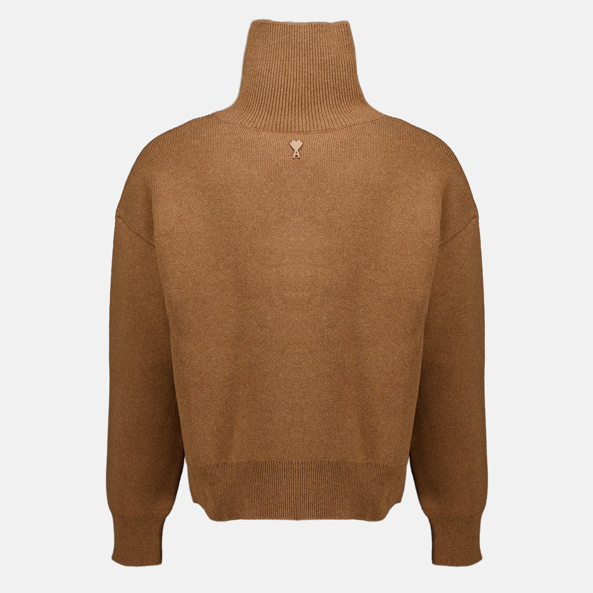 Maglione beige in maglia con collo alto