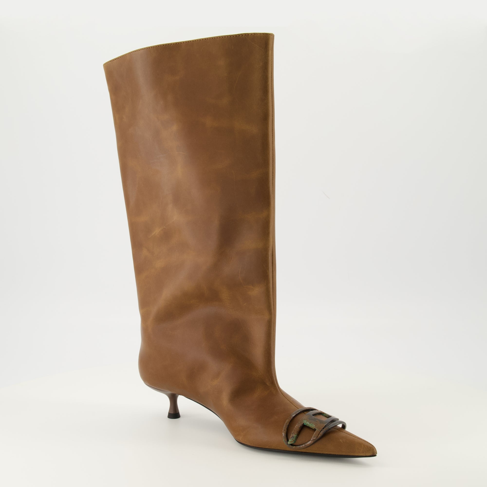 Diesel D-Venus boots, brown leather boots, slip-on boots, worn effect footwear, quality Italian boots