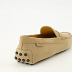 Imagem dos Mocassins Gommino Beijes da Tod's para Mulheres - Temporada Outono-Inverno 2025 - Vista Traseira