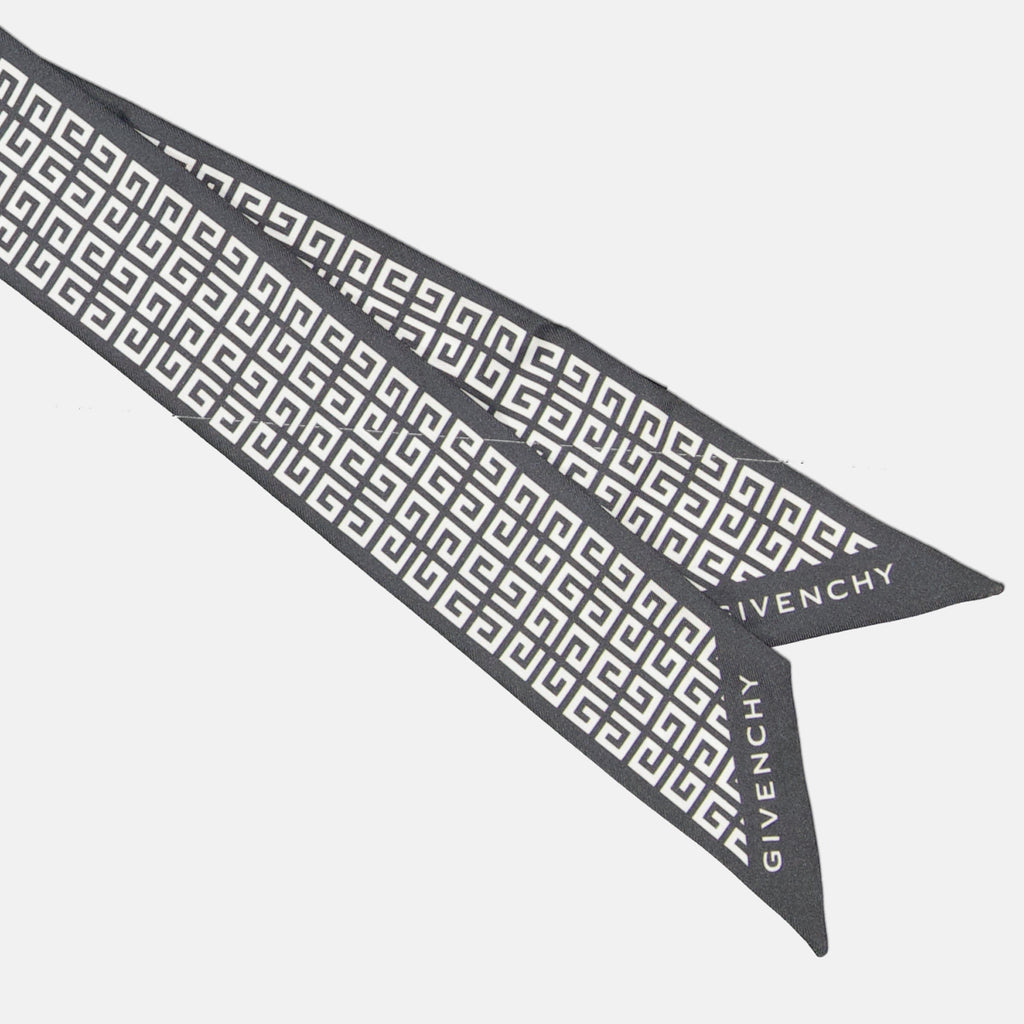 Immagine della sciarpa in seta 4G di Givenchy per donne - Stagione Primavera-Estate 2025 - Vista dettagli 1