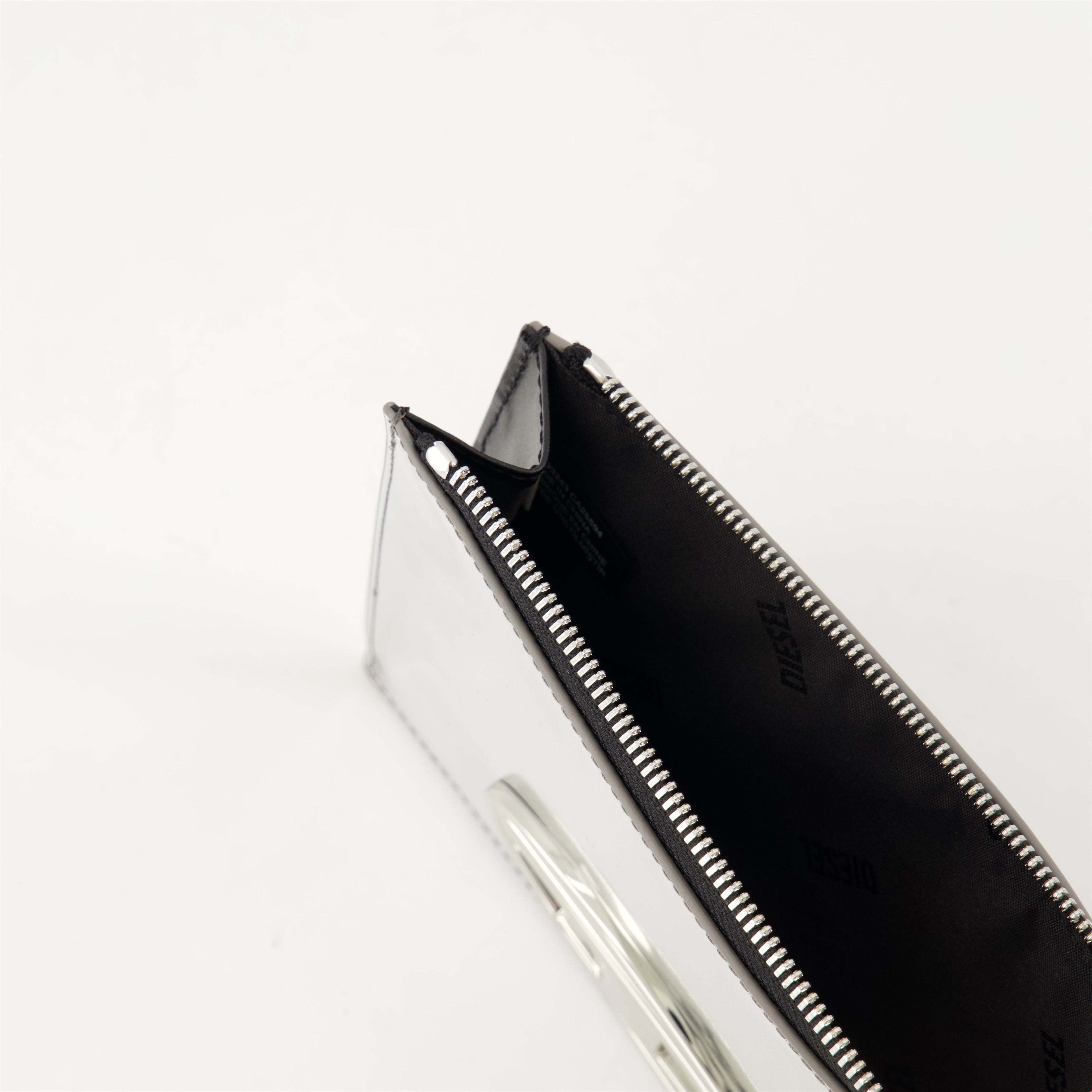 Diesel 1DR Lii, silver pouch, leather accessory, Spring-Summer 2025, women's fashion bag