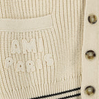 Bild des beigefarbenen Cardigans ami paris von Ami PARIS für Unisex - Saison Frühling-Sommer 2026 - Detailansicht 1