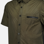 Immagine della camicia in nylon verde di Sacai per uomini - Stagione Primavera-Estate 2025 - Dettaglio 1
