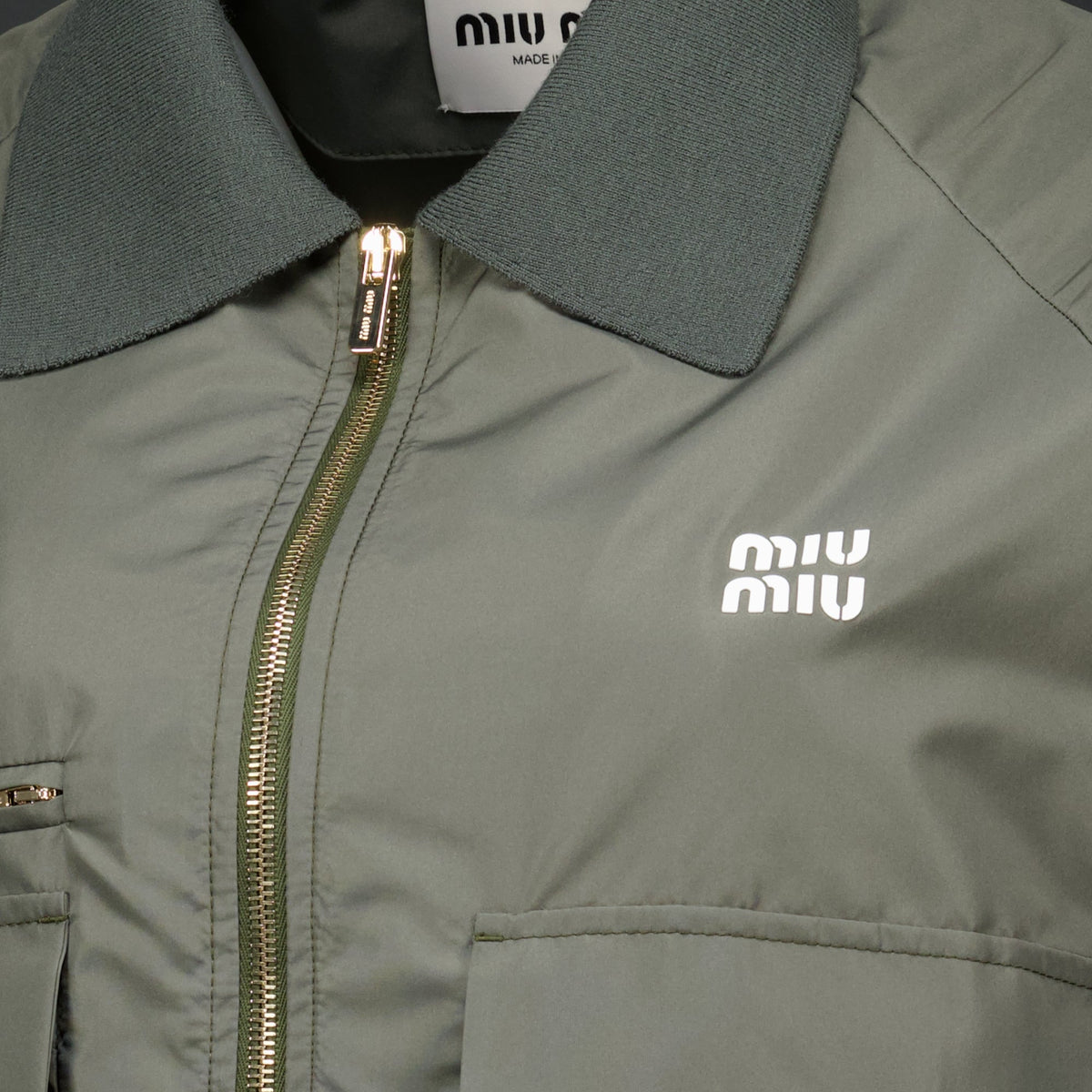 Jacke aus Technischem Gewebe in Khaki