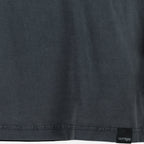 Imagen de la camiseta con logo desgastado de Courrèges para hombres - Temporada Primavera-Verano 2025 - Vista de Detalle 5