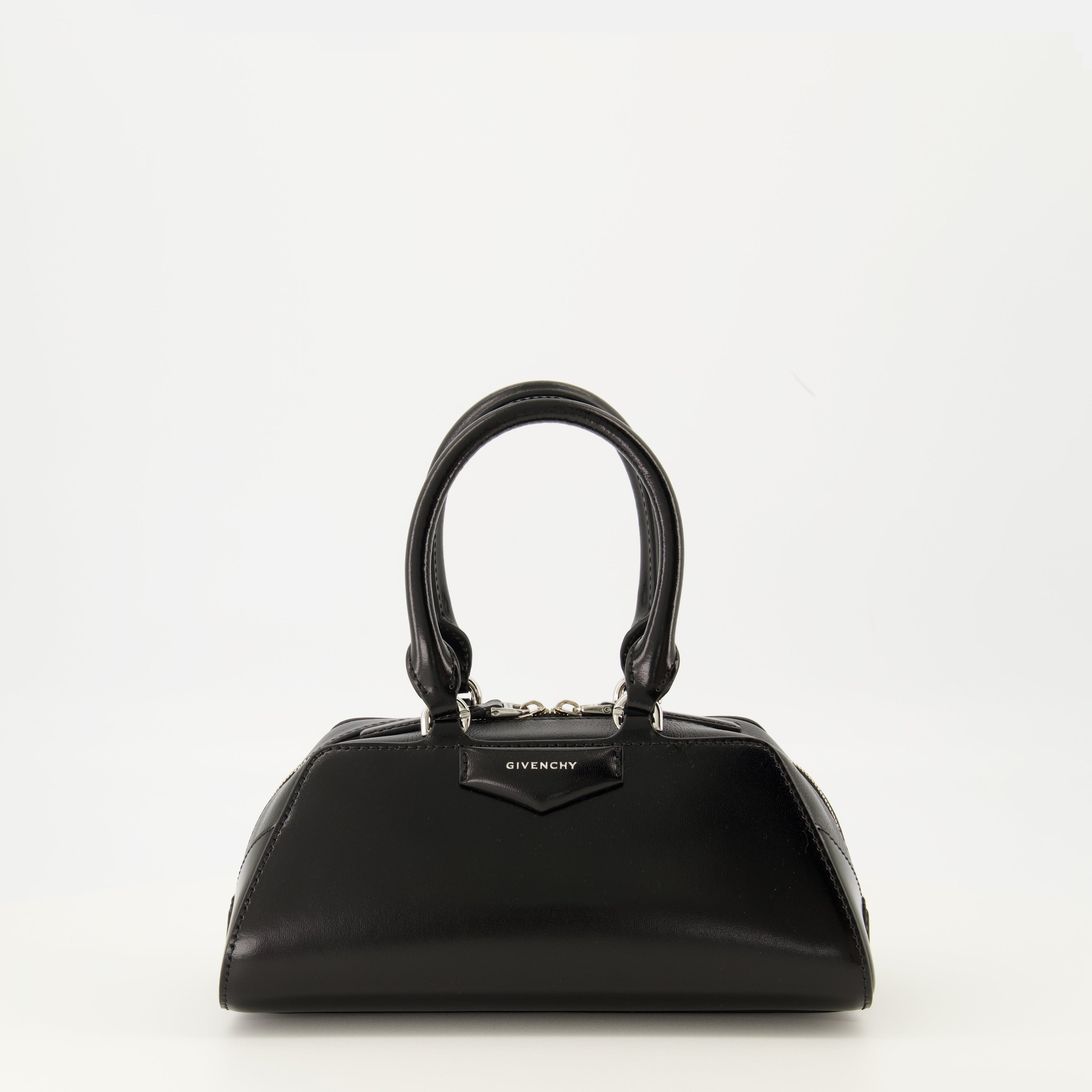 Givenchy handbag, Antigona mini bag, calfskin handbag, elegant accessories, designer bags