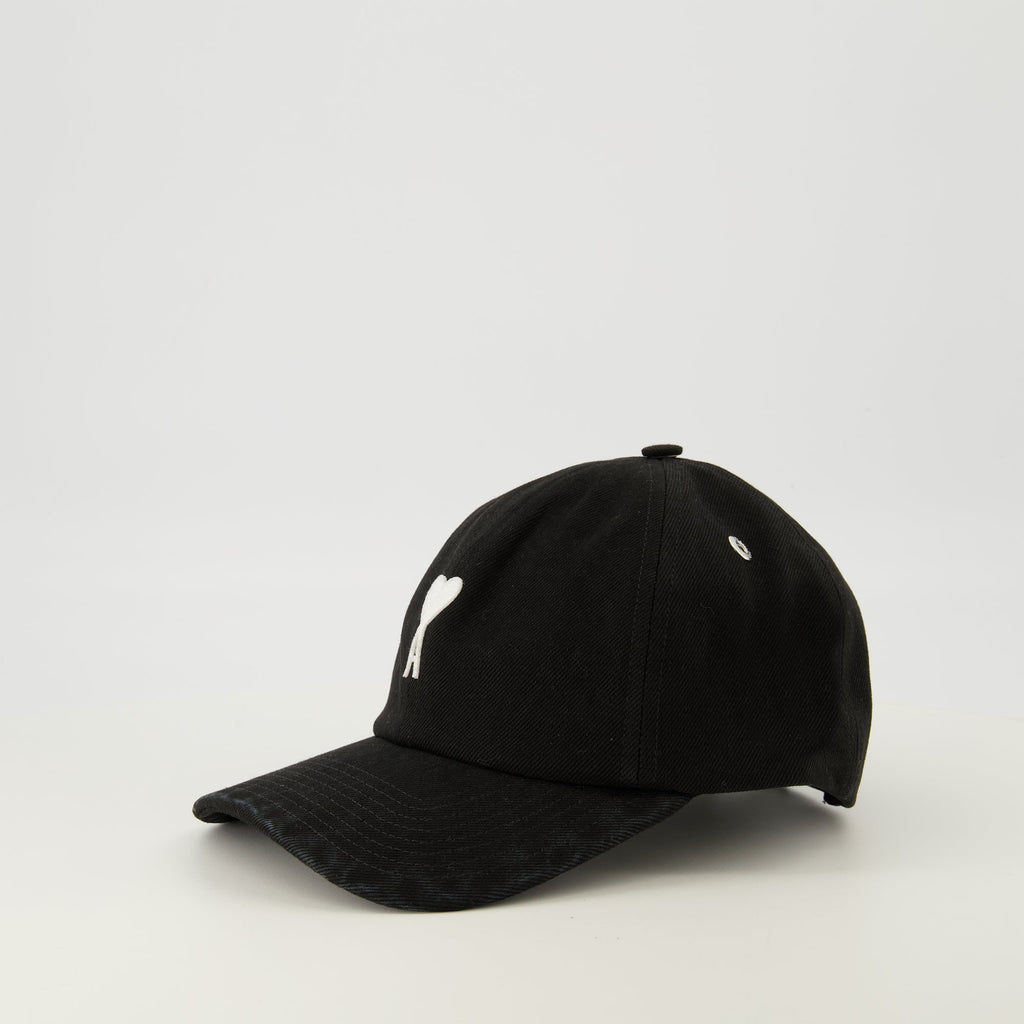 Gorra negra con logo Ami Paris