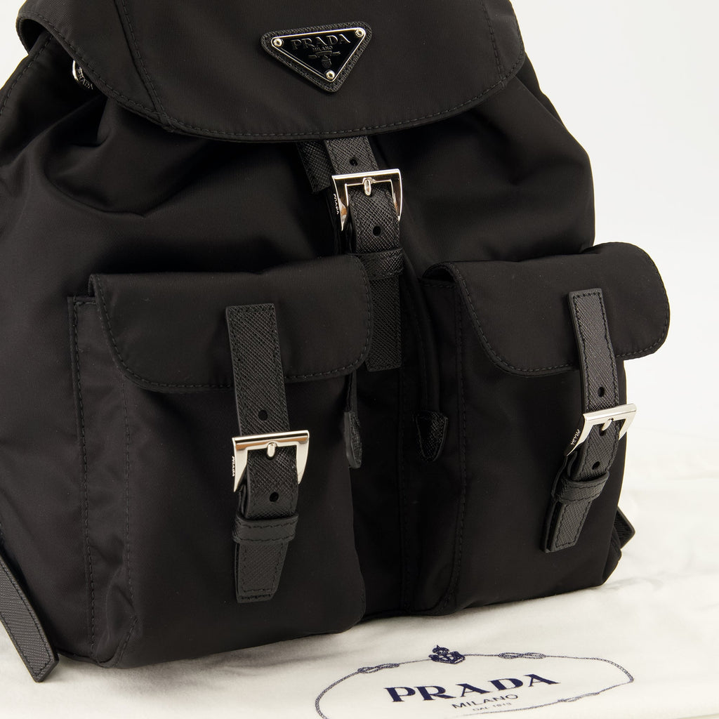 Petit sac à dos noir en Re-Nylon