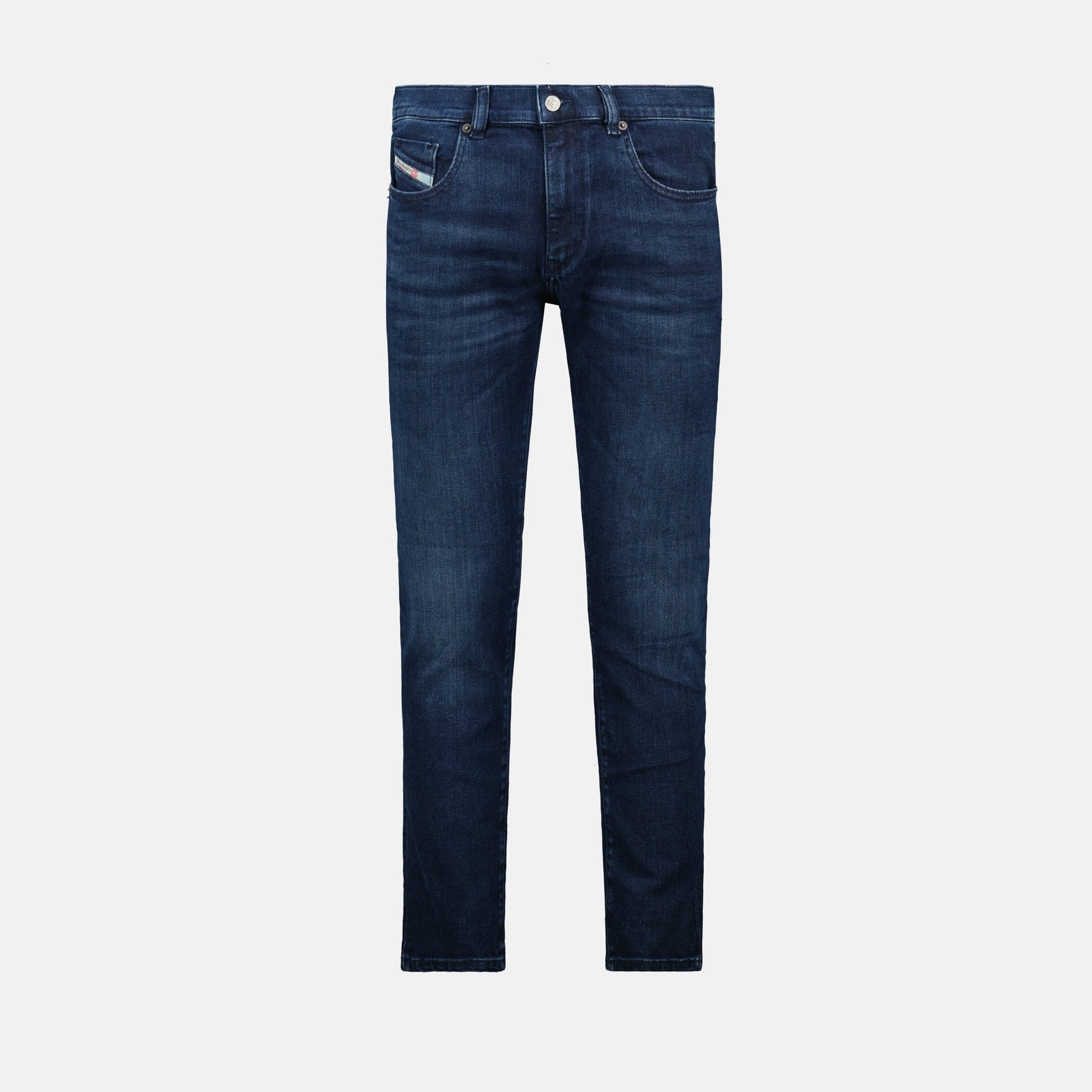 slim fit denim jeans, D-strukt jeans, high-quality jeans, five-pocket design, modern denim