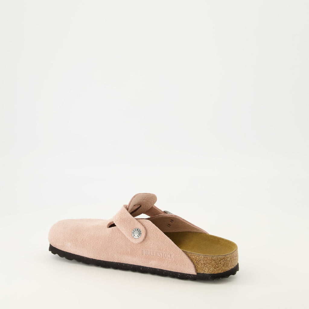 Immagine delle Boston Rose Mules di Birkenstock per unisex - Stagione Primavera-Estate 2026 - Vista posteriore destra in tre quarti