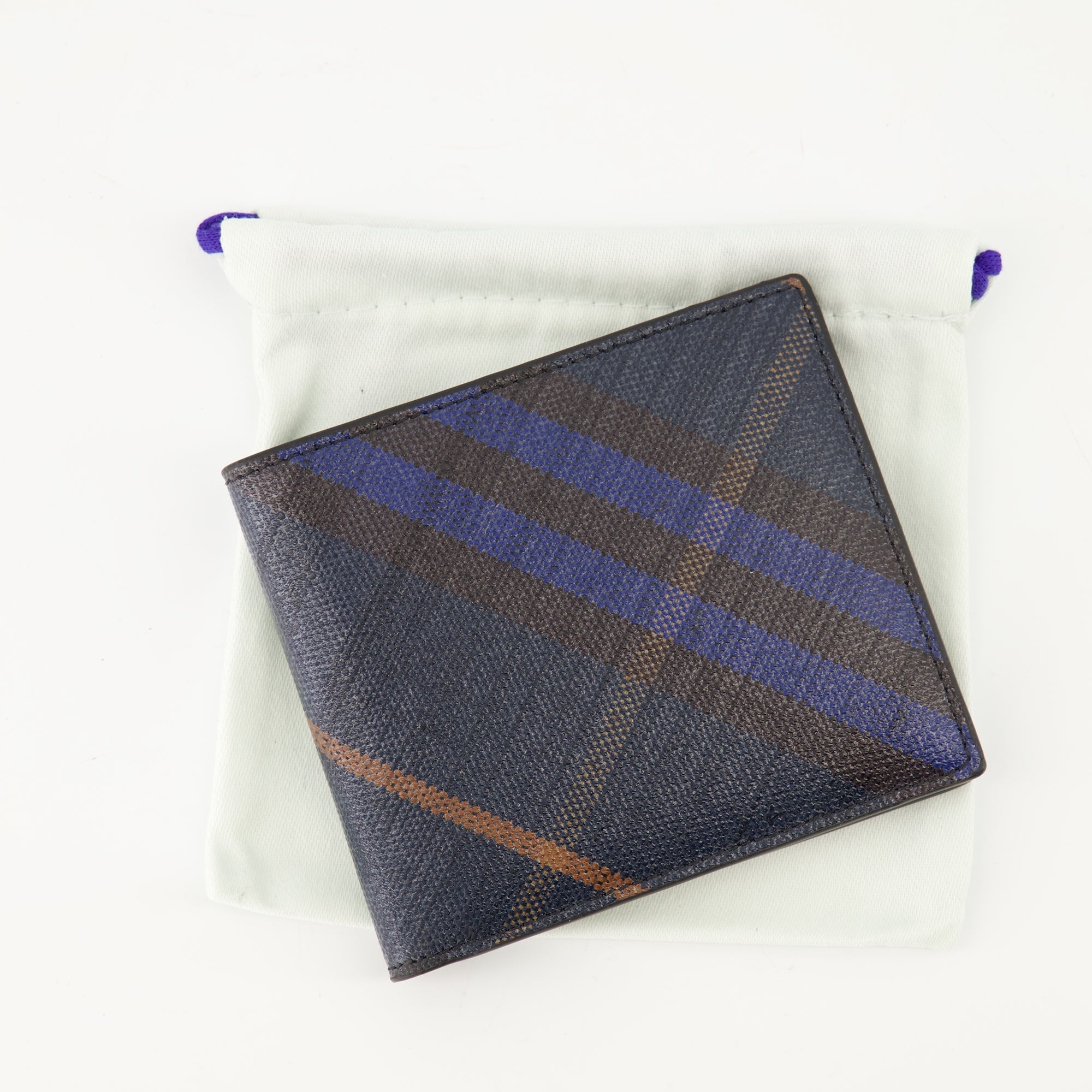 Burberry wallet, Check pattern wallet, leather wallet, men's accessories, calf leather wallet