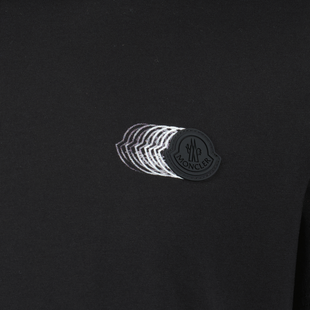 Imagem da T-shirt com logótipo danificado da Moncler para Homens - Temporada Primavera-Verão 2025 - Detalhe 5