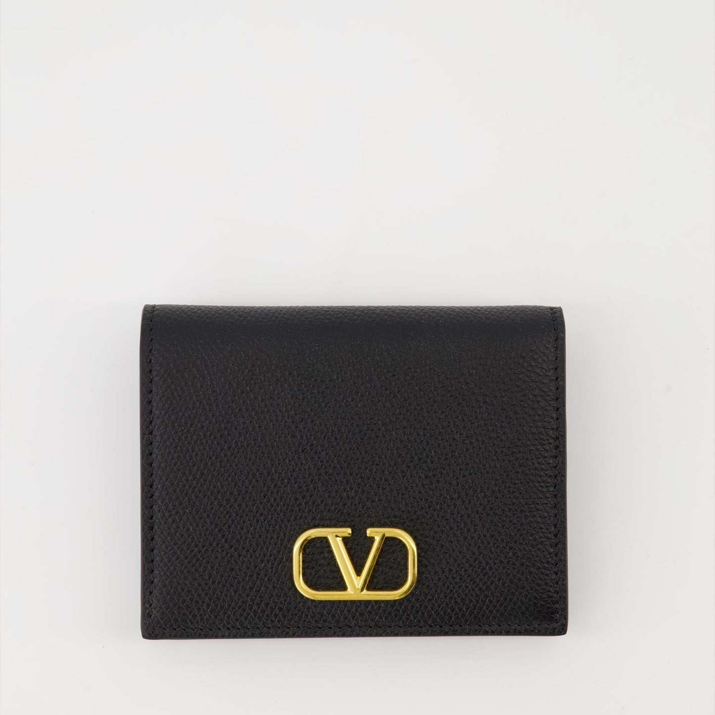 Valentino Garavani, black leather wallet, grained leather, VLogo Signature, luxury accessory