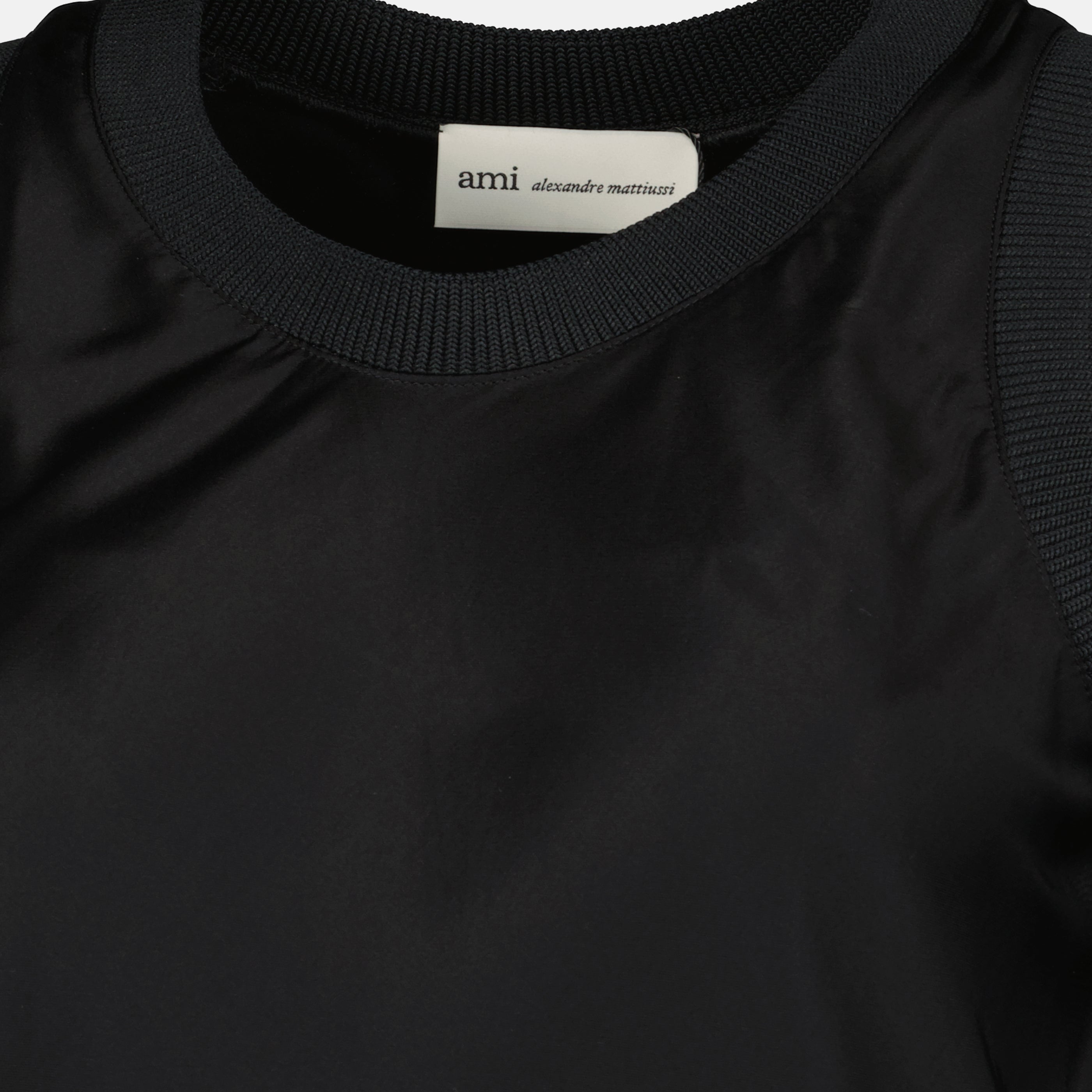 Top Sem Mangas Efeito Satinado Preto