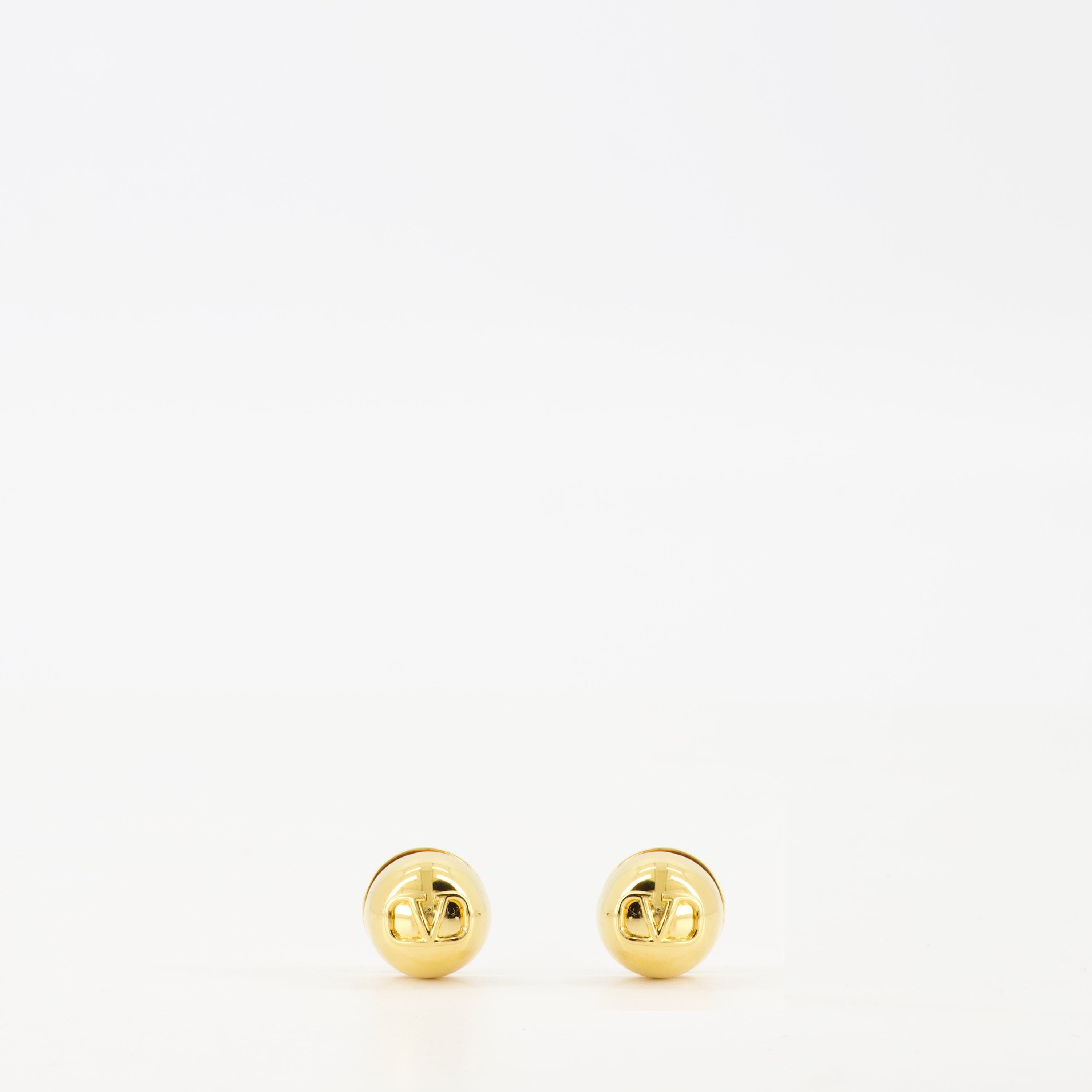 gold earrings, VLogo earrings, metal earrings, classic clasp earrings, signature style