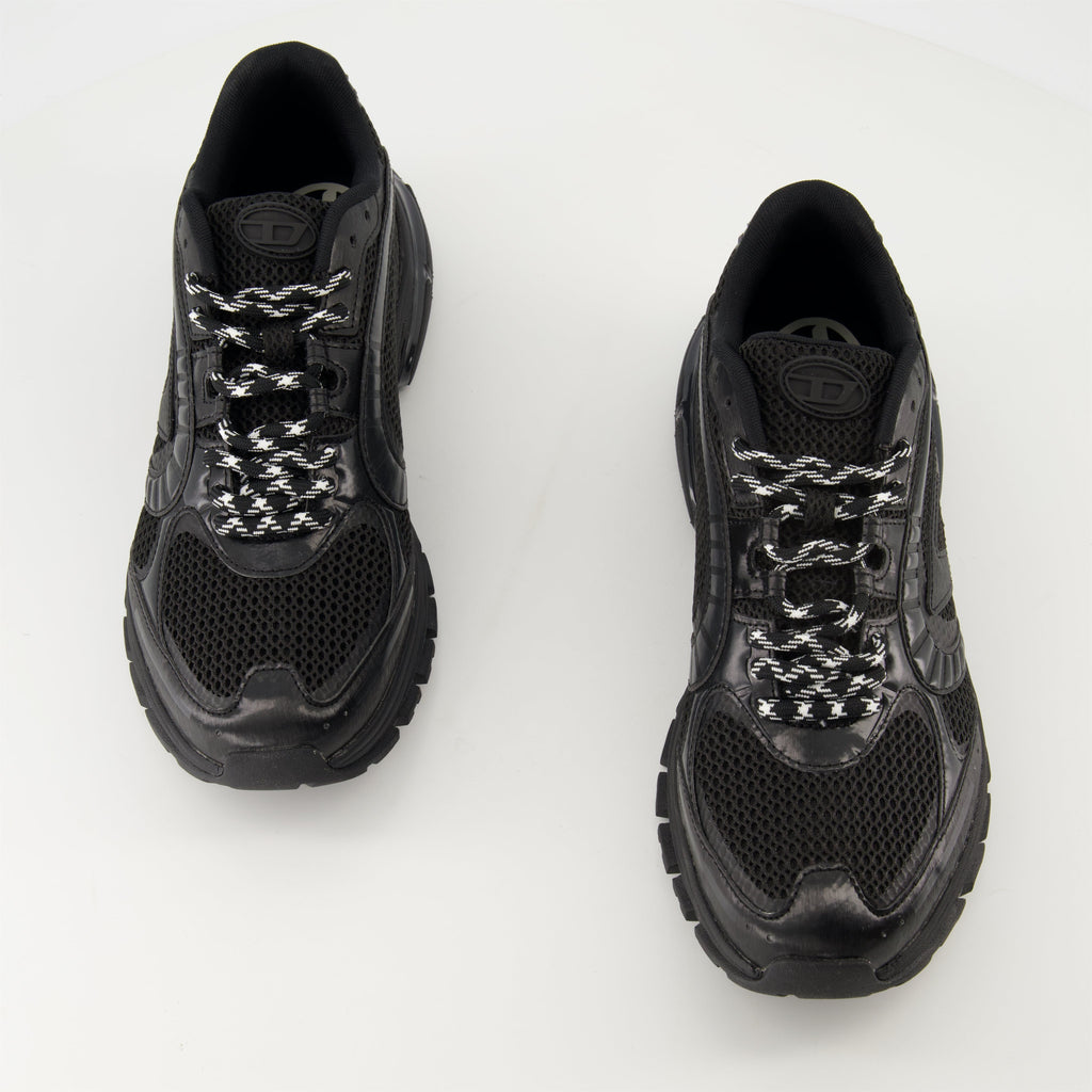 ディーゼルの男性用ブラックS-Pro-V-Denseスニーカーの画像 - 2025年春夏シーズン - ペアの上からのビュー