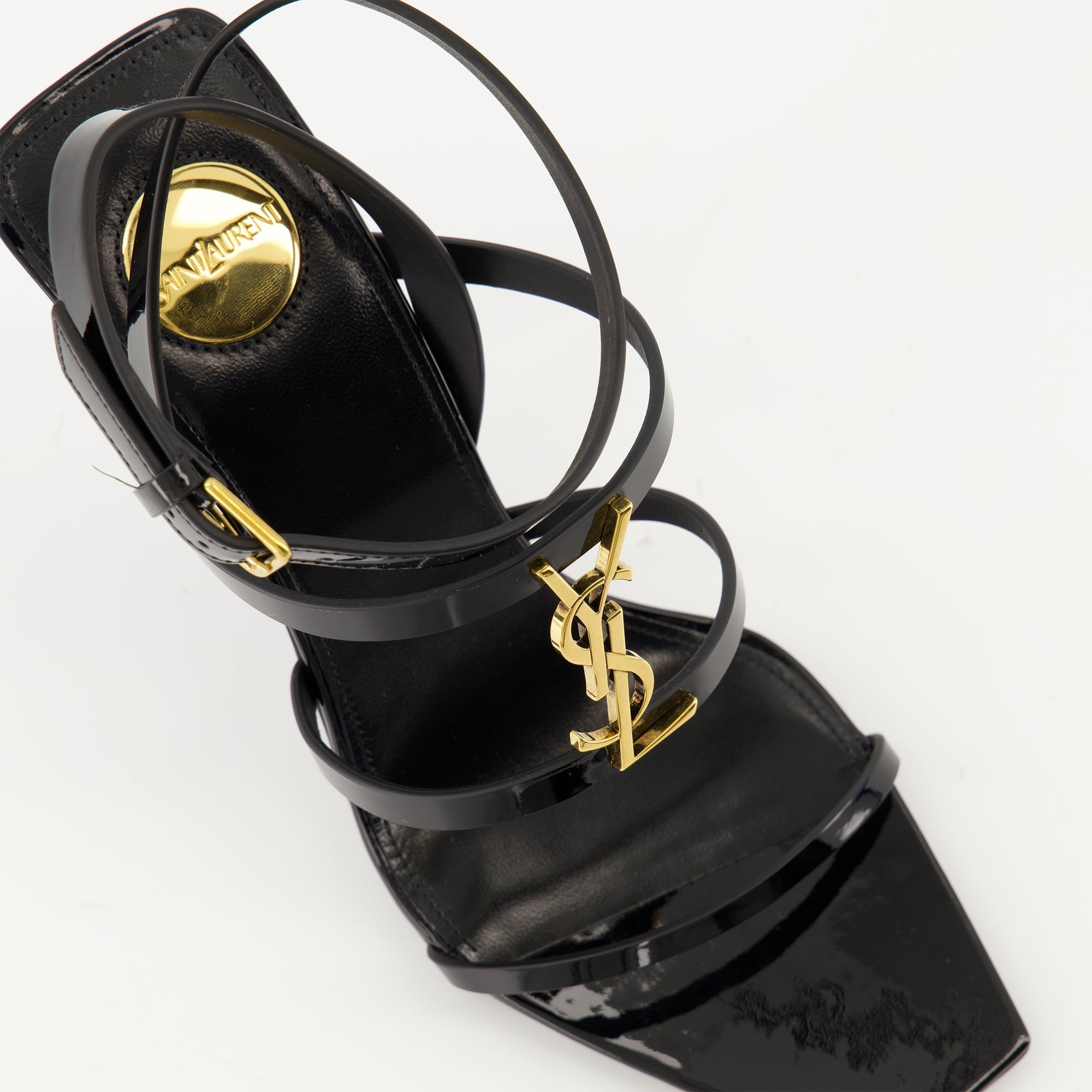 생 로랑의 여성용 카산드라 샌들의 이미지 - 2025년 가을-겨울 시즌 - 상단 상세 보기