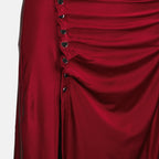 Imagem do vestido midi drapeado em vermelho da Rabanne para mulheres - Temporada Outono-Inverno 2025 - Detalhe 1