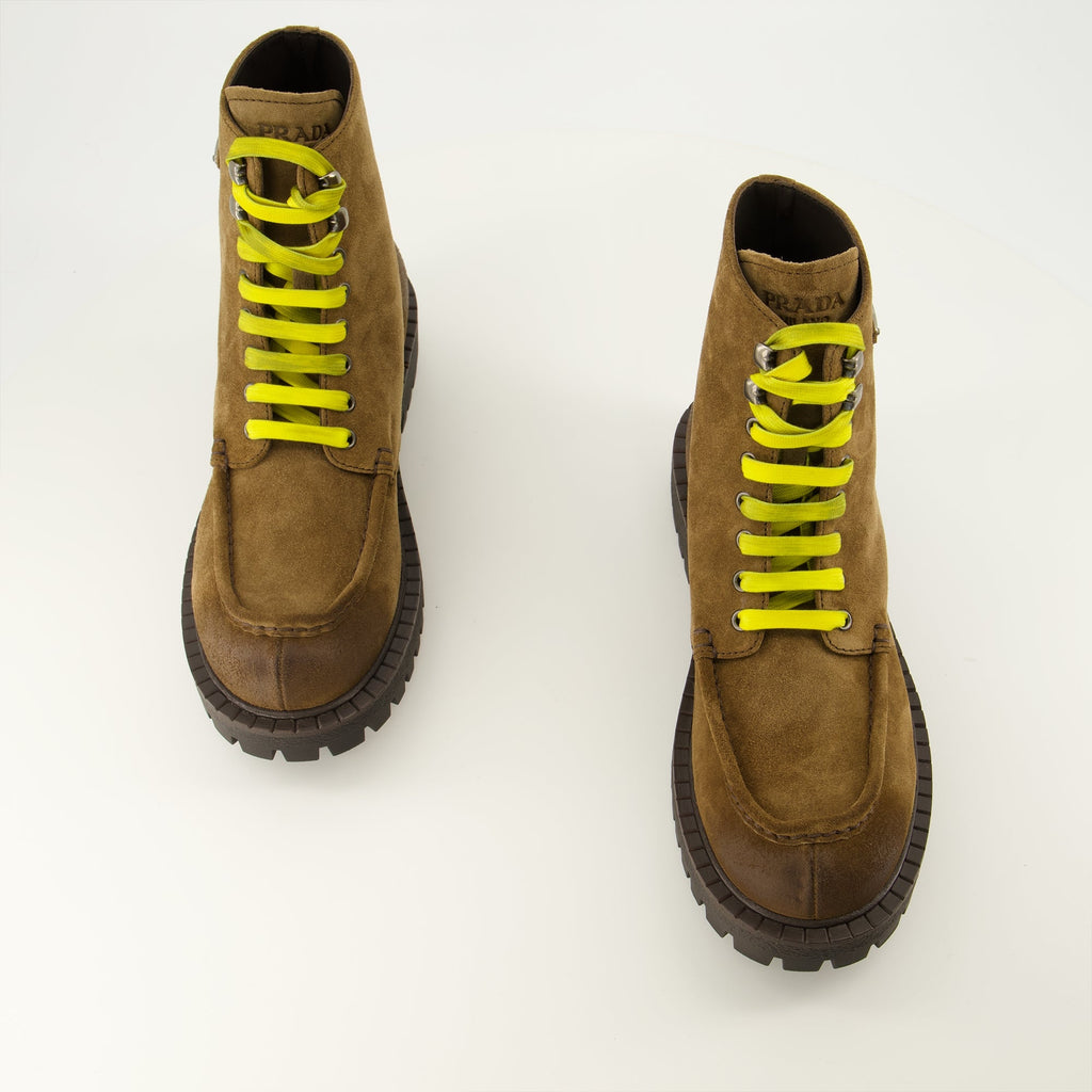 Bottines à lacets en daim marron